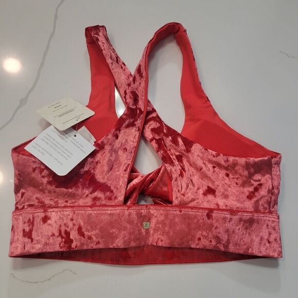 FABLETICS Oasis Crushed Velour Twist Sports Bra S NEW - Picture 9 of 9